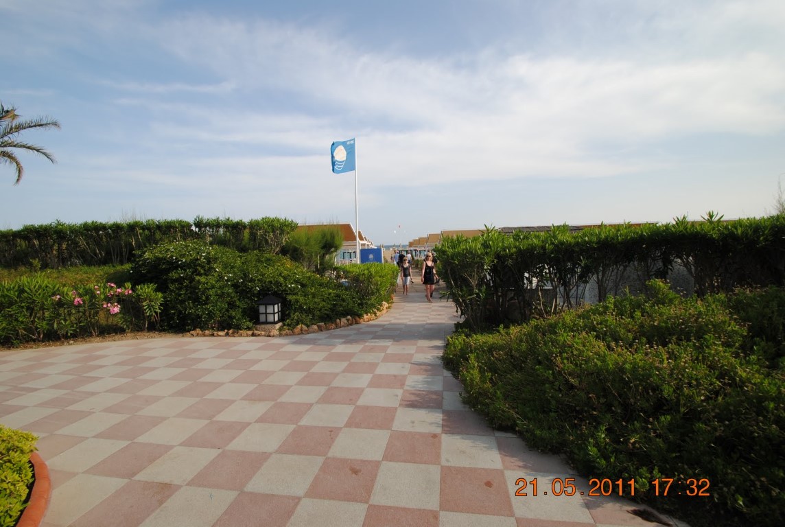 imagini hotel ROYAL WINGS LARA